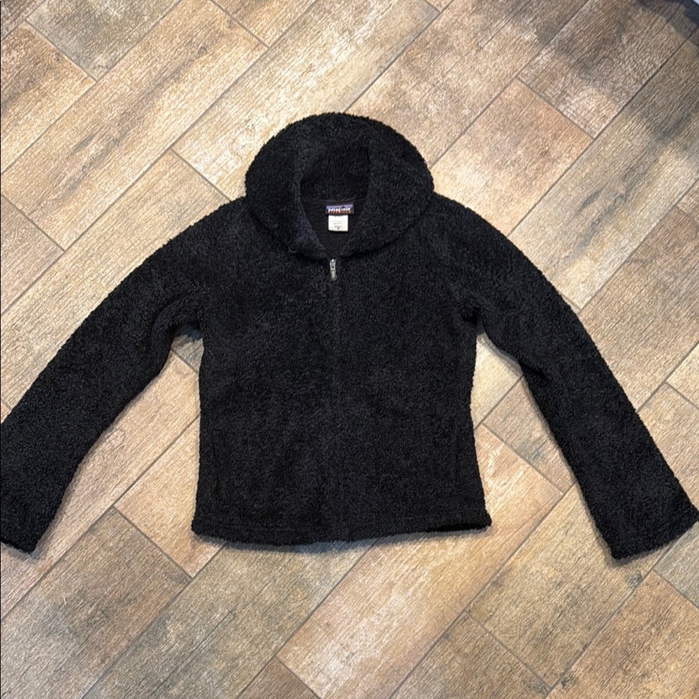 Ladies Patagonia Jacket.  EUC. Medium